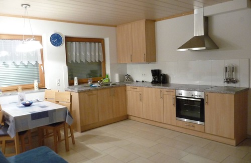 Martello Apartment | Apartment 'Pirchahof Wasserfall' with Mountain View, Shared Terrace and Wi-Fi