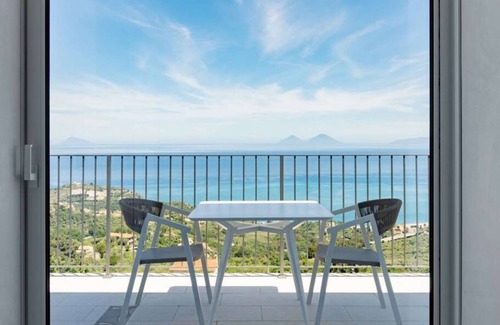 Naso Apartment | Apartment Pizzutella - Maina Country Resort - with pool, in Sicily