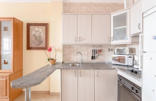 Valle de Abdalagis Apartment | Apartment 'Planta Uno Valle De Abdalajis' with Mountain View, Private Terrace and Wi-Fi