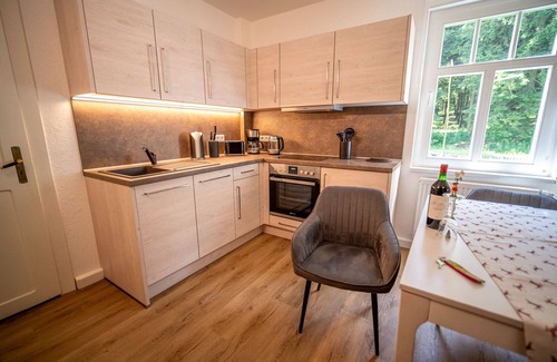 Baerenburg Apartment | Apartment Platzhirsch, charming, with forest view and large bathroom