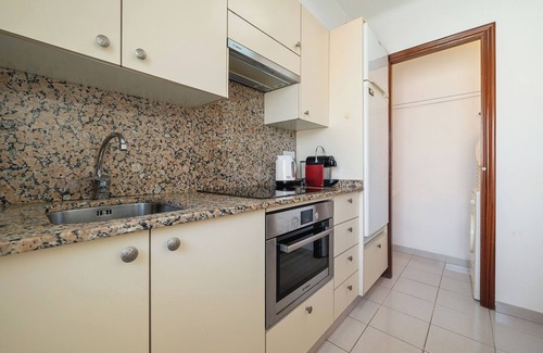 Vilafortuny Apartment | Apartment "Playa Dorada B106" near Beach with Balcony, A/C & Wi-Fi