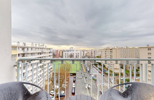 Zola - Pressense Apartment | Apartment Plein-ciel in the Heart of Villeurbanne