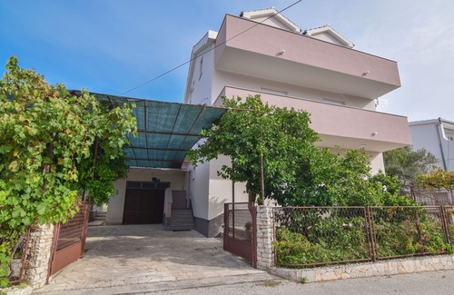 Podglavica Apartment | Apartment Pocrnja (29541-A1) - Rogoznica