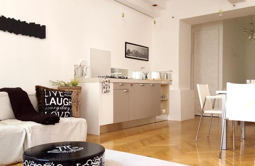 Ljubljana Old Town Apartment | Apartment Pod Gradom