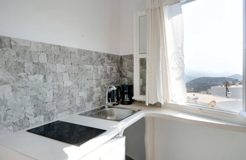 Amorgos Town Apartment | Apartment 'Politimi's Studio N4' with Mountain View, Wi-Fi and Air Conditioning