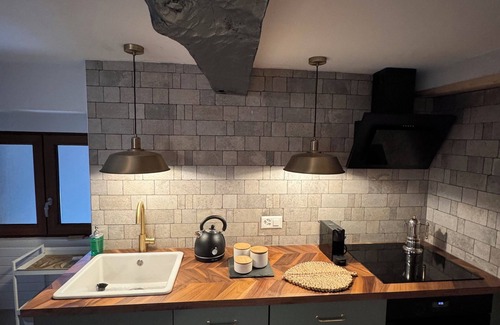 Granges Apartment | Apartment Poppy - Daillet - under 5’s stay freenChill hike bike ski you choose!