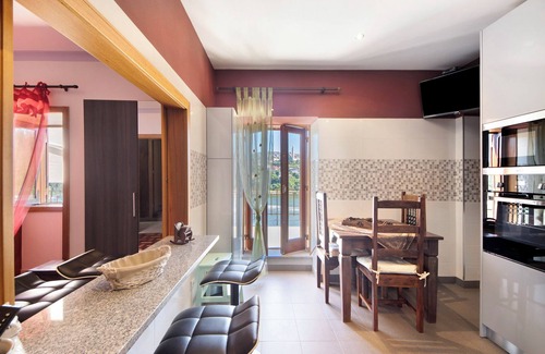 Esposade Apartment | Apartment 'Porto Douro - 2' with Shared Pool, Shared Terrace and Wi-Fi