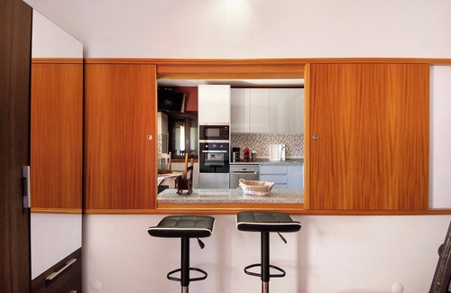 Esposade Apartment | Apartment 'Porto Douro - 2' with Shared Pool, Shared Terrace and Wi-Fi