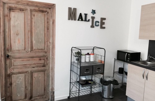 Bourg-les-Valence Apartment | Apartment-Private Bathroom-Crussol