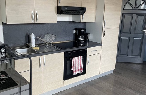 Bourg-les-Valence Apartment | Apartment-Private Bathroom-Crussol