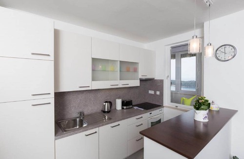 Municipality of Dubrovnik Apartment | Apartment Precious View