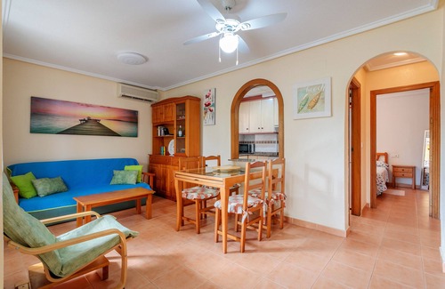 Los Arenales del Sol Apartment | Apartment 'Pretty Bungalow' with Mountain View, Wi-Fi and Air Conditioning