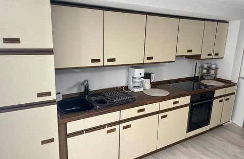 Geilenkirchen Apartment | Apartment 'Princesa' with Shared Garden and Wi-Fi