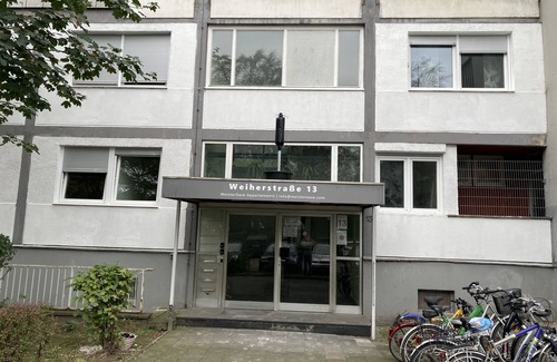 Leverkusen Apartment | Apartment-Private Bathroom-Garden view-Zimmer 202