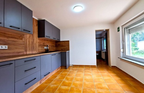 Dormagen Apartment | Apartment-Private Bathroom-Garden view