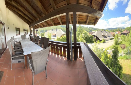 Falkau Apartment | Apartment-Private Bathroom-Balcony