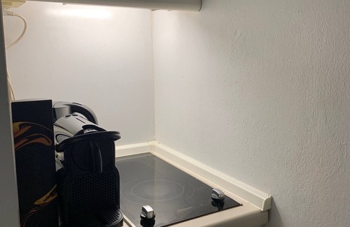 Valley Apartment | Apartment-Private Bathroom-Apartment-City view-Standardzimmer