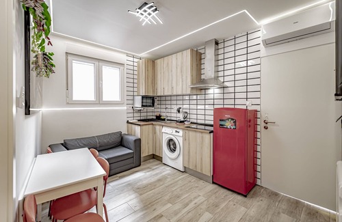 Almenara Apartment | Apartment-Private Bathroom-Santiago 3