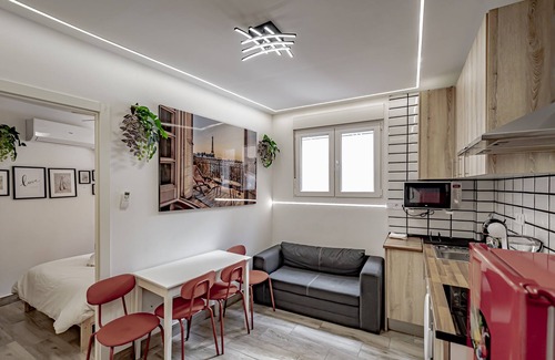 Almenara Apartment | Apartment-Private Bathroom-Santiago 3