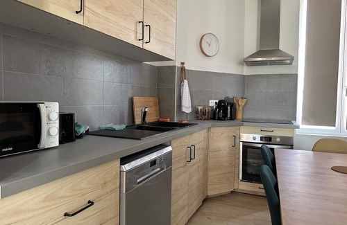 Sens Apartment | Apartment-Private Bathroom-Apartment