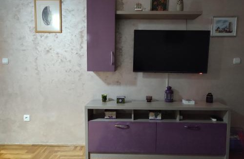 Trebesinj Apartment | Apartment Provence