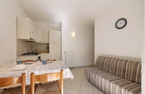 Stellanello Apartment | Apartment 'Ramma La Taggiasca' with Mountain View & Balcony