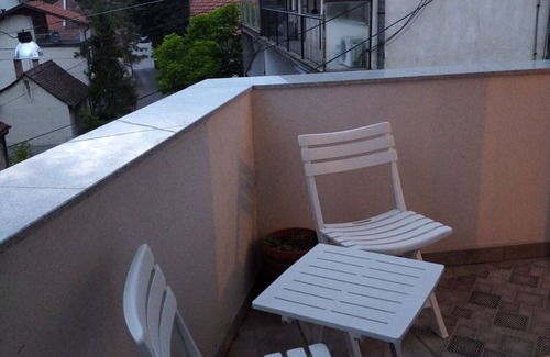 Brcko Apartment | Apartment Red - One Bedroom Apartment with Balcony A2