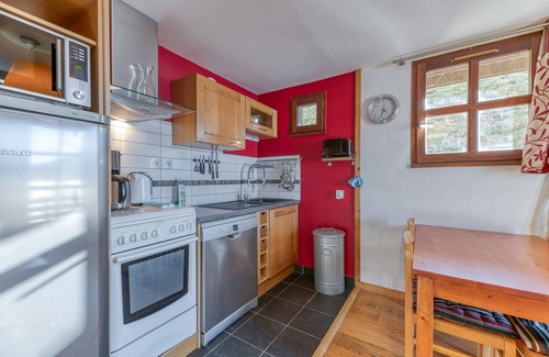 Villard-Reculas Apartment | Apartment 'Regain 3' with Mountain View, Private Terrace and Balcony