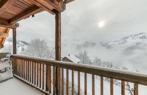 Villard-Reculas Apartment | Apartment 'Regain 7' with Mountain View and Balcony