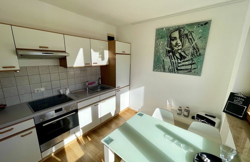 Kadelburg Apartment | Apartment 'Relax Holidays' with Private Terrace and Wi-Fi