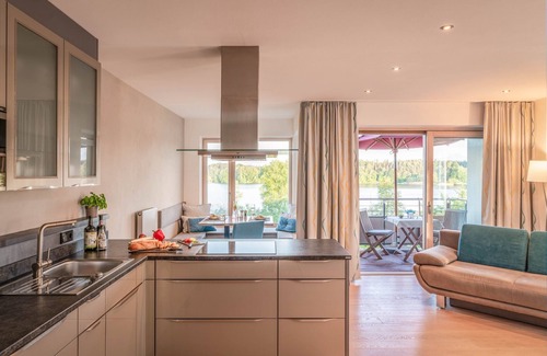 Pelham Apartment | Apartment "Relaxx" with Lake View, Shared Garden & Wi-Fi