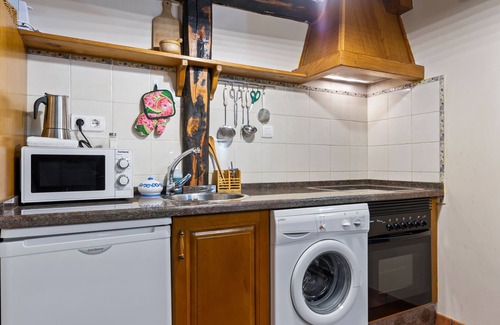 Villacibran Apartment | Apartment 'Remolín' with Mountain View and Wi-Fi