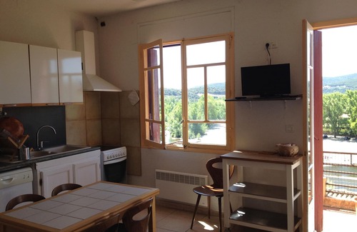 Roquebrun Apartment | Apartment rental overlooking the river in the heart of the village of Roquebrun