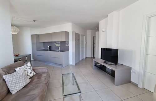 Aer Apartment | Apartment 'Residence La Villa Opale' with Lake View, Pool & Wi-Fi