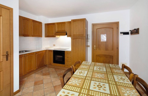 Caviola Apartment | Apartment 'Residence Malibu Appartamento 9' with Mountain View and Wi-Fi