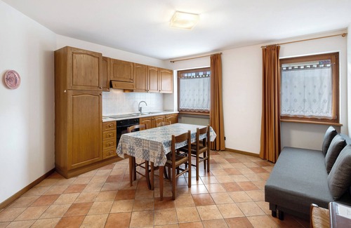 Caviola Apartment | Apartment 'Residence Malibu Appartamento 8' with Mountain View and Wi-Fi