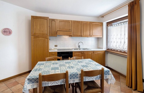 Caviola Apartment | Apartment 'Residence Malibu Appartamento 8' with Mountain View and Wi-Fi