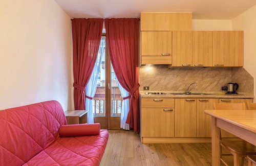 Carisolo Apartment | Apartment "Residence Park Imperator Bilocale" with Balcony, Garden & Mountain View