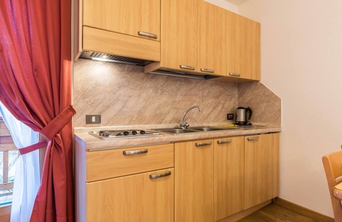 Carisolo Apartment | Apartment "Residence Park Imperator Bilocale" with Balcony, Garden & Mountain View