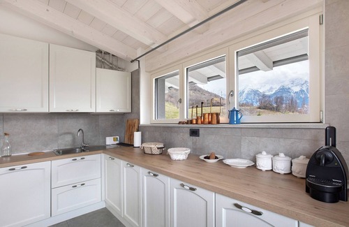 La Cretaz-Roisan Apartment | Apartment 'Residence Soleluna - Loft Sirio' with Mountain View, Private Terrace and Wi-Fi
