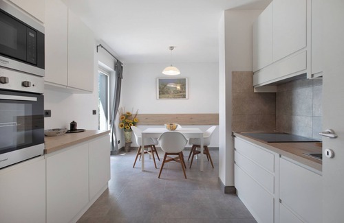 La Cretaz-Roisan Apartment | Apartment 'Residence Soleluna - Orsa Minore' with Mountain View, Shared Terrace and Wi-Fi