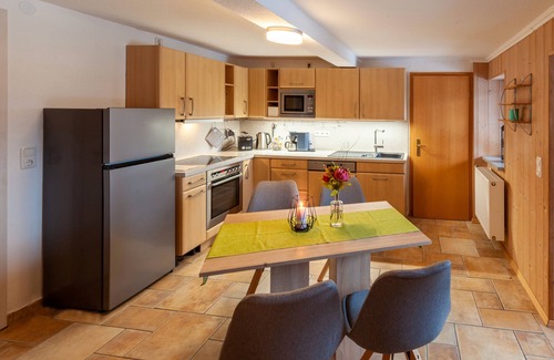 Waechtersbach Apartment | Apartment 'Rhön' with Shared Terrace, Shared Garden and Wi-Fi