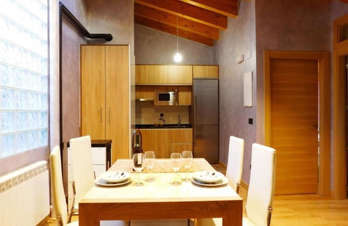 Tubilla del Lago Apartment | Apartment 'Ribera Del Duero Reserva' with Wi-Fi