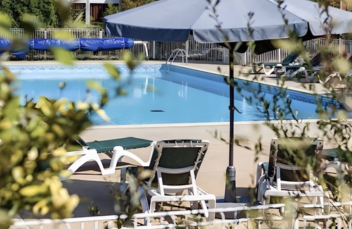 Chaveignes Apartment | Apartment 'Richelieu' with Balcony