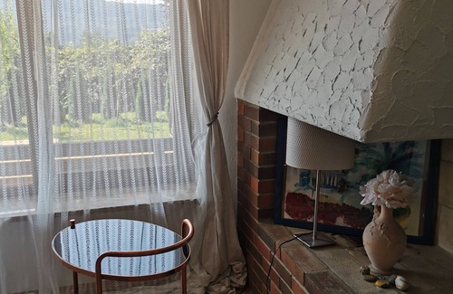 Schiefling am See Apartment | Apartment 'Right' with Shared Garden