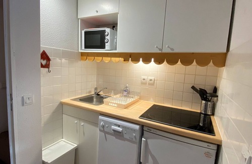 Risoul Apartment | Apartment 'Risoul 1850' with Mountain View, Balcony and Wi-Fi