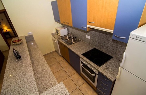 Almadraba-Canyelles Apartment | Apartment- Rodas I - Three Bedroom Apartment, Sleeps 6