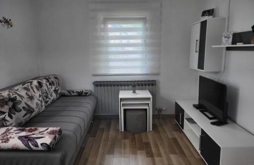Catrnja House | Apartment & Room TOMA