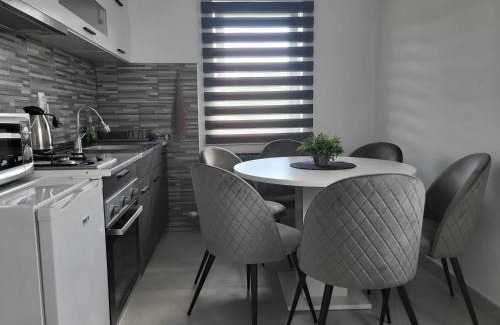 Catrnja House | Apartment & Room TOMA