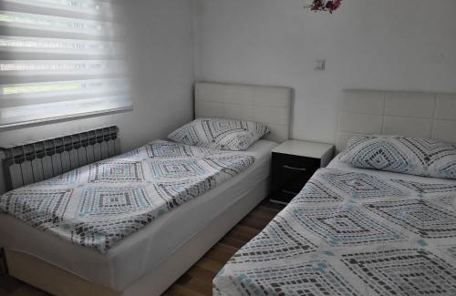 Catrnja House | Apartment & Room TOMA